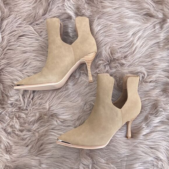 Laicigo Pointed Mirror Toe Cutout Slip on Faux Leather Beige Heeled Ankle Bootie - Picture 5 of 16